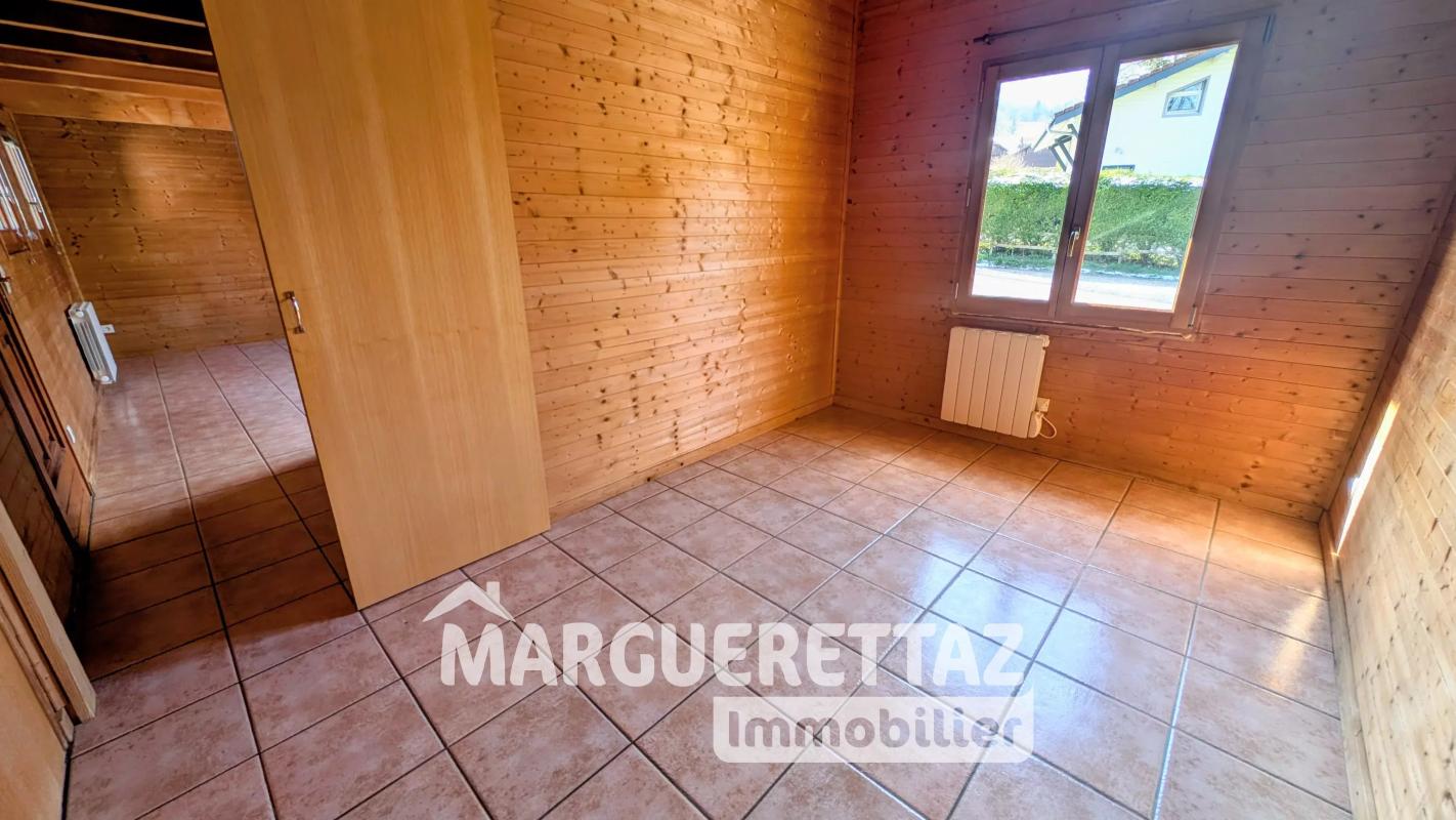 Charmant chalet de 2 appartements à La Roche-sur-Foron - Photo 4