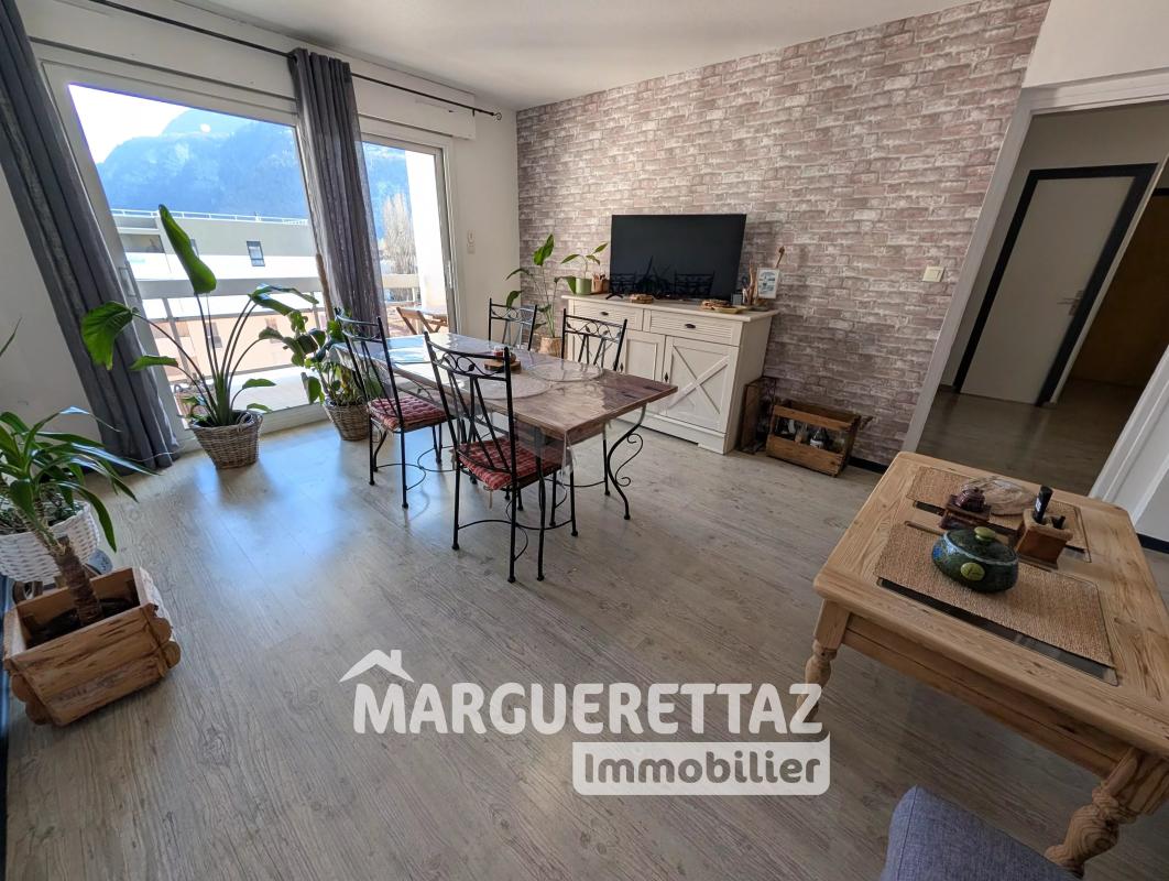 Appartement à vendre, 3 pièces, 75 m², Cluses