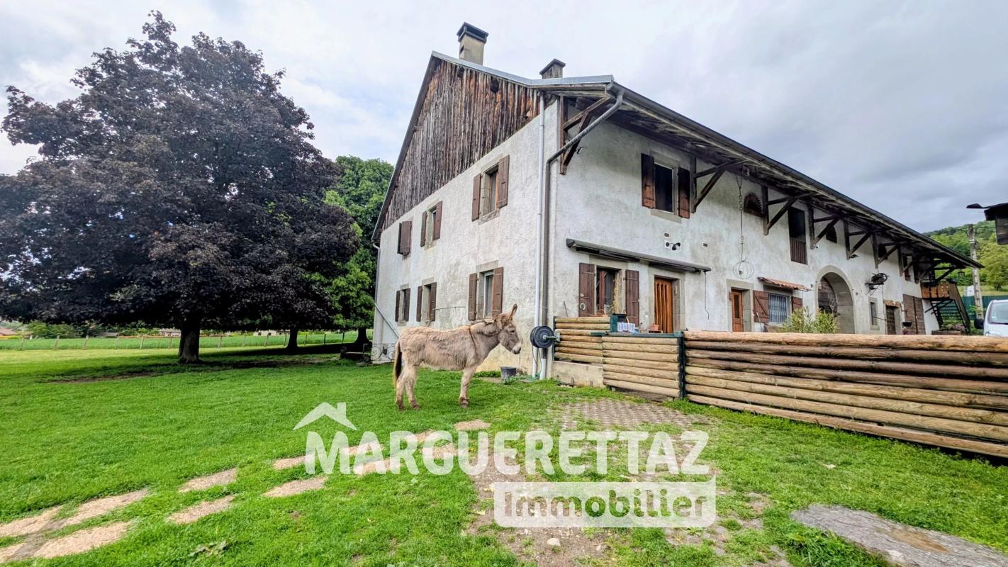 Ensemble immobilier sur 4000m²  à Bonne - Photo 2