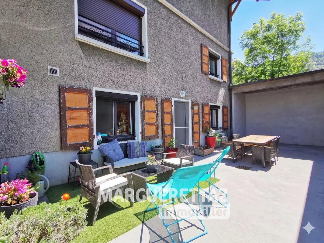 T4 « Esprit Maison » de 74 m² avec grande cour privative fermée et grand garage - Photo 2