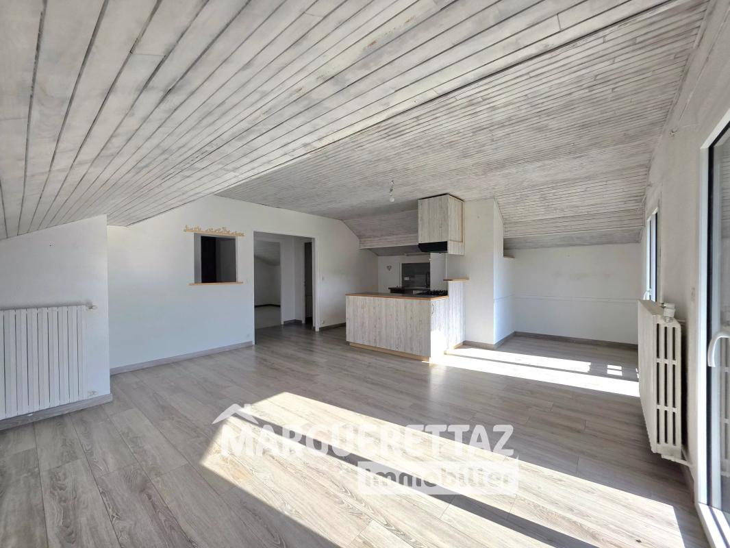APPARTEMENT T3 - GARAGE - JARDIN - Photo 4