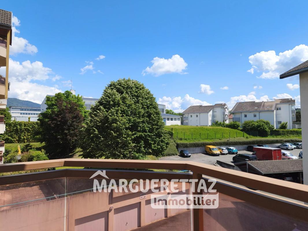 Ville-la-Grand : Spacieux T4 de 91 m² avec extérieur et garage double - Photo 2