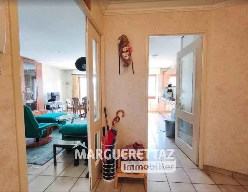 Ville-la-Grand : Spacieux T4 de 91 m² avec extérieur et garage double - Photo 4