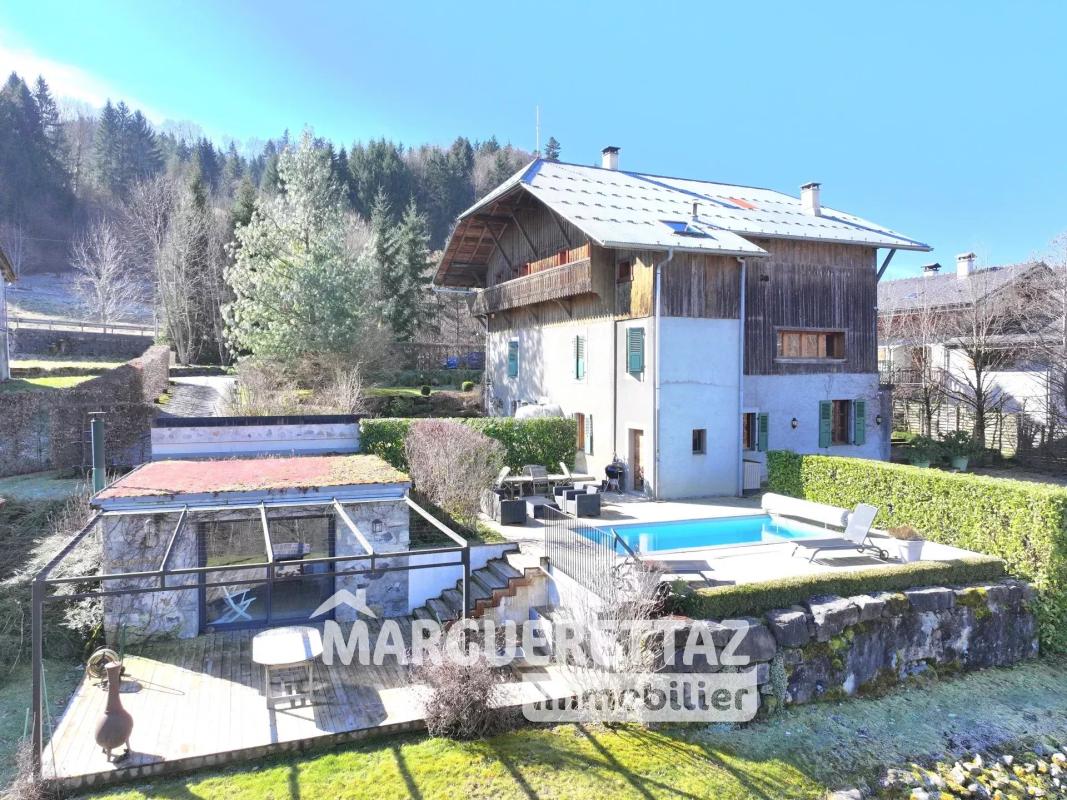 Maison à vendre, 8 pièces, 246 m², La Riviere Enverse
