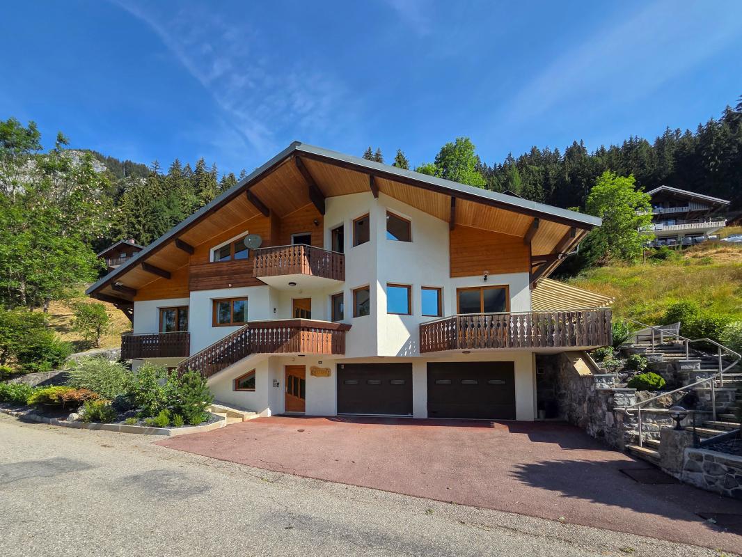Spacieux chalet de 8 chambres avec vues panoramiques – La Chapelle-d’Abondance