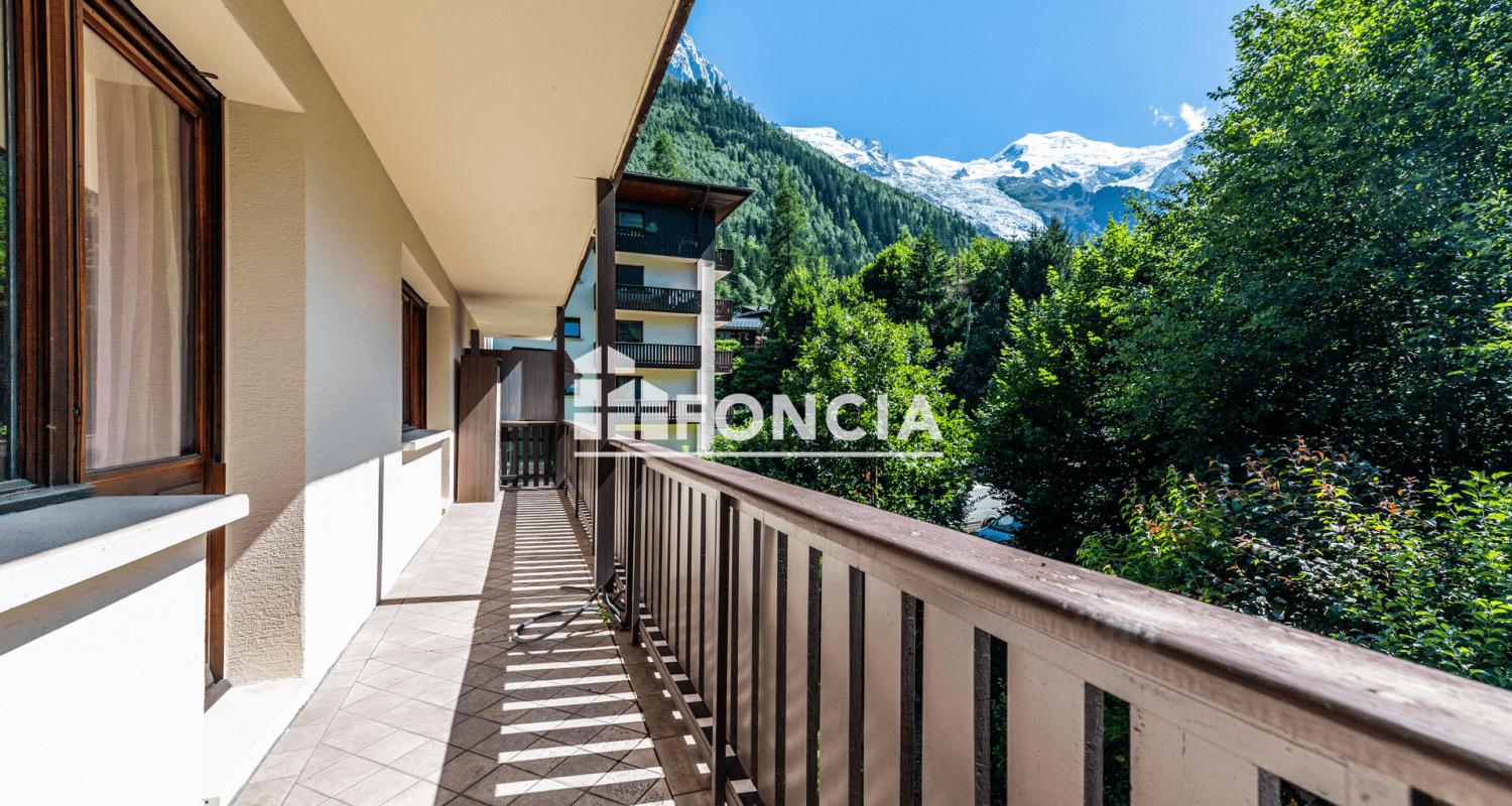 CHAMONIX MONT-BLANC : T3 de 64 m² avec vue imprenable sur le massif, a deux pas du centre ville