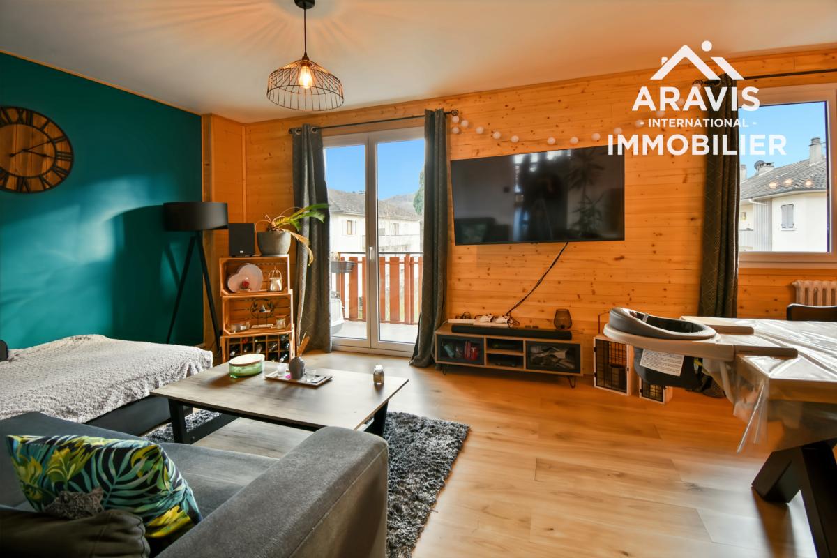Appartement lumineux, 2 chambres et balcons - Photo 2