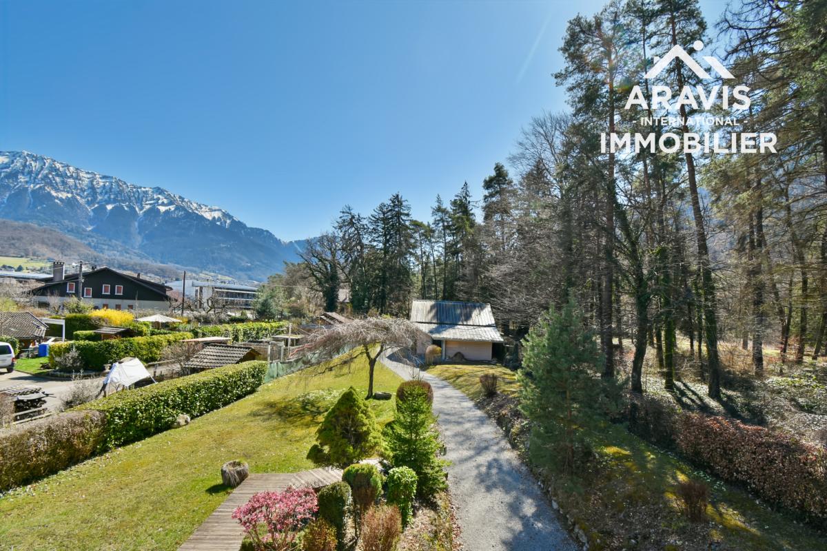 Grande maison familiale avec vue imprenable sur le Mont-Blan - Photo 2