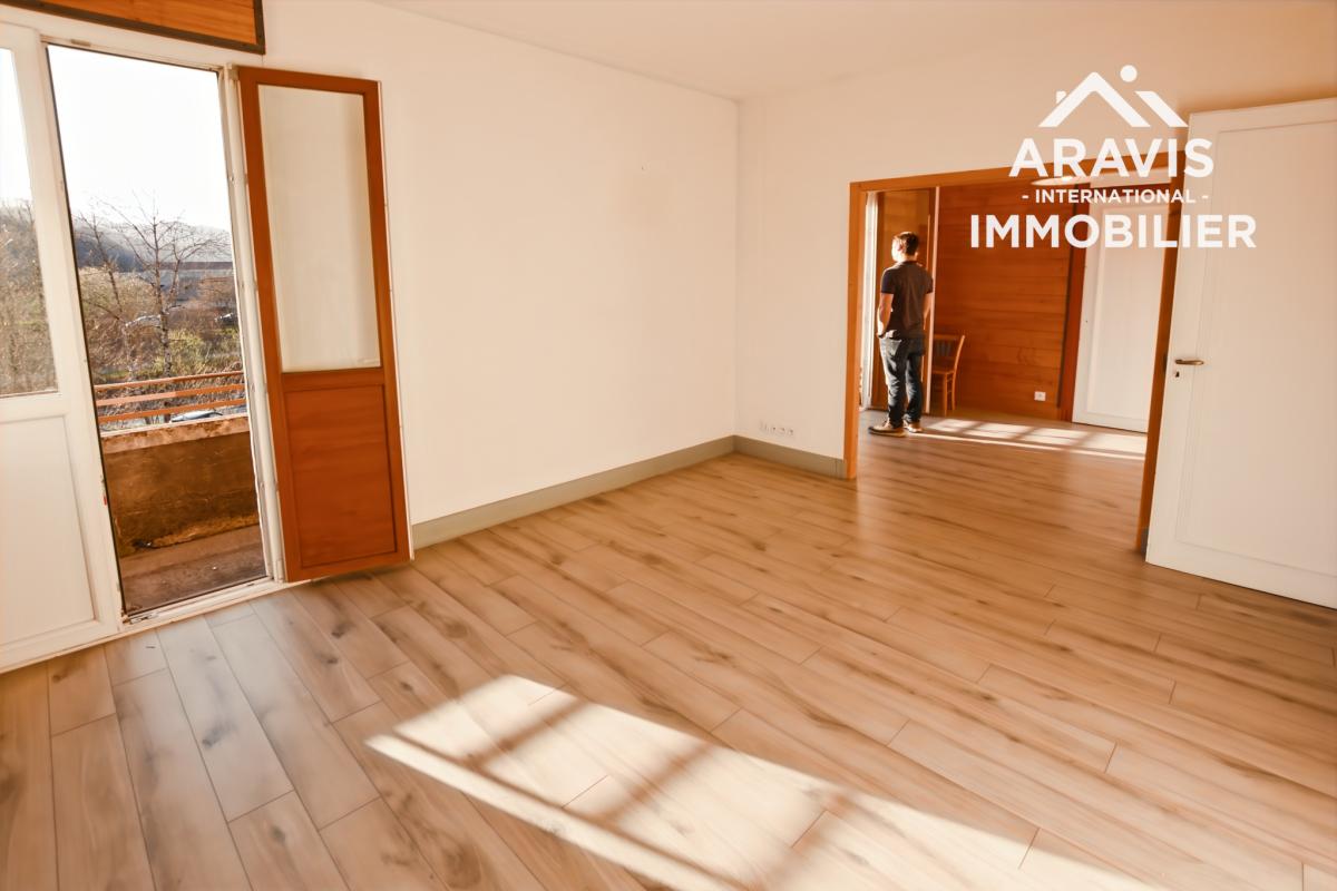 Appartement Au Dernier Etage Avenue des Thézières Avec Vue - Photo 2