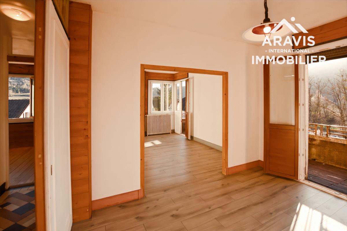 Appartement Au Dernier Etage Avenue des Thézières Avec Vue - Photo 5