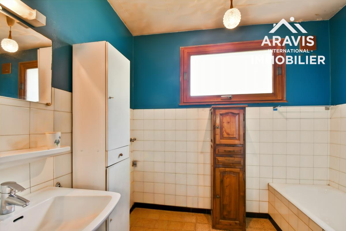 Maison de 230 sur 3 niveaux - Photo 5