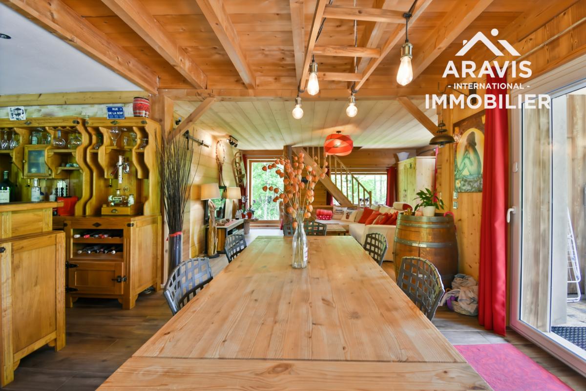 Vaste maison avec 3 appartements, spa et vue montagnes - Photo 3