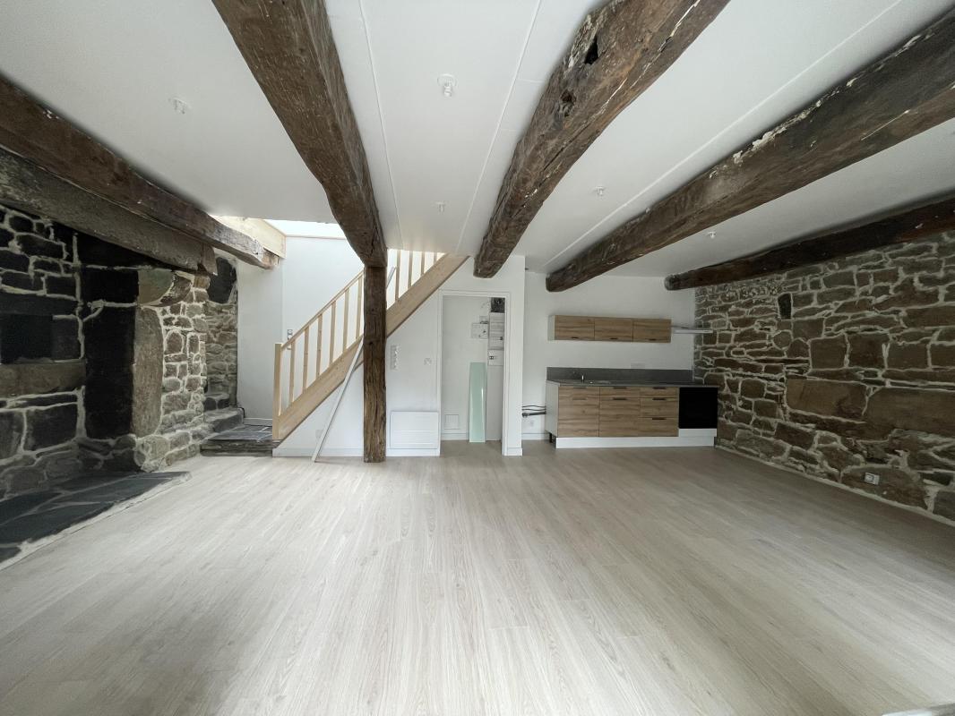 Maison en pierre 4 pièces
