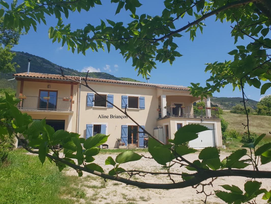 Ensemble de 2 maisons 8 pièces
