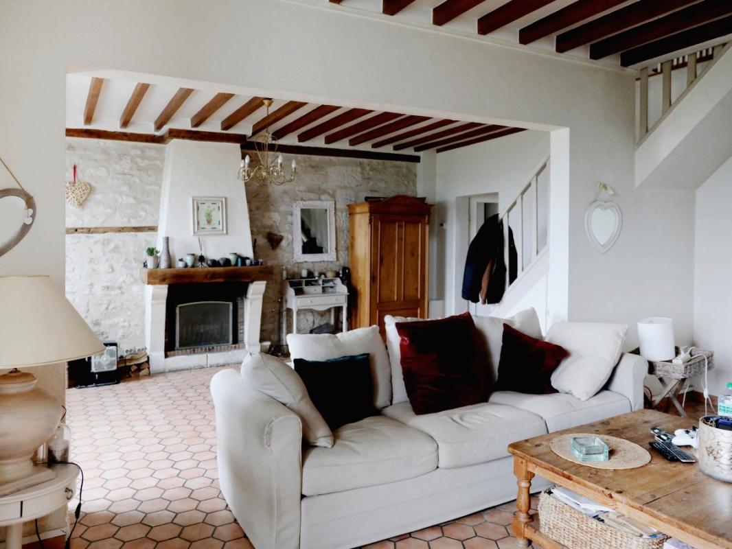 Maison en pierre 8 pièces