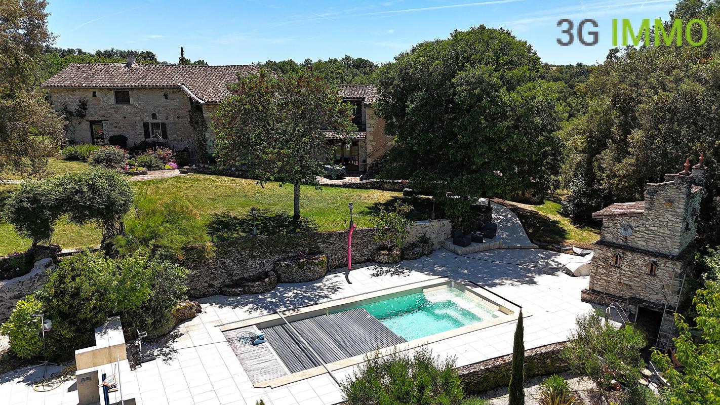 Propriété 11 pièces