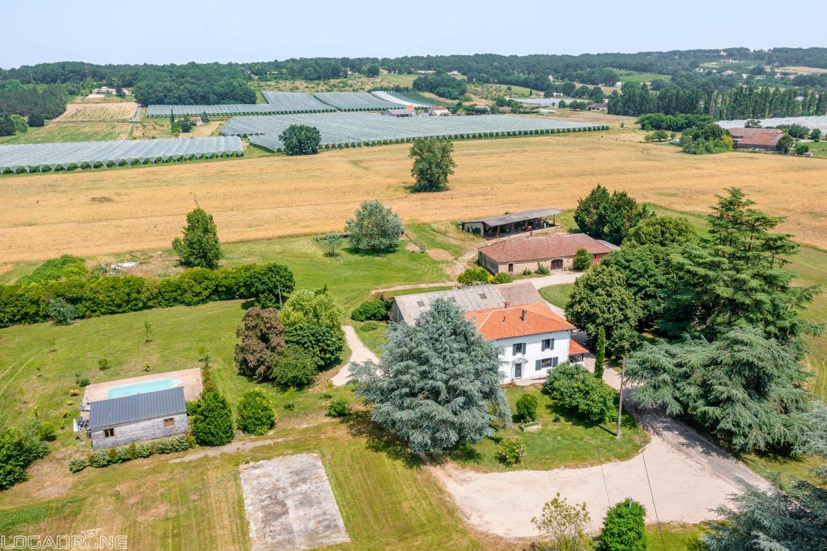 Maison 250m² — Casseneuil