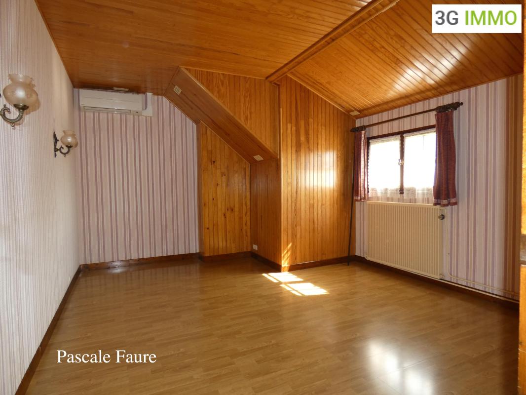Maison traditionnelle 7 pièces
