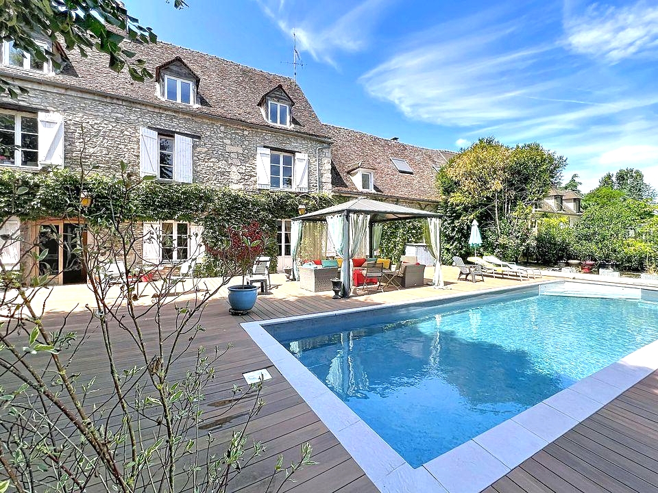 Maison en pierre 15 pièces