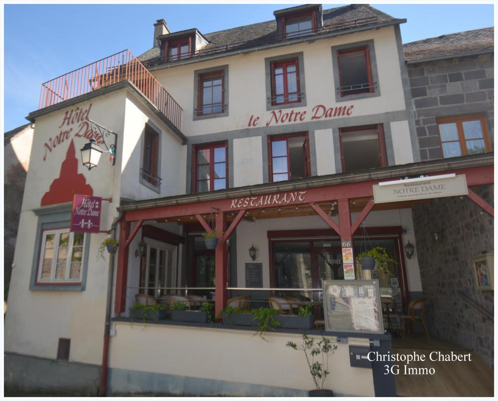 Vente murs pro à Orcival
