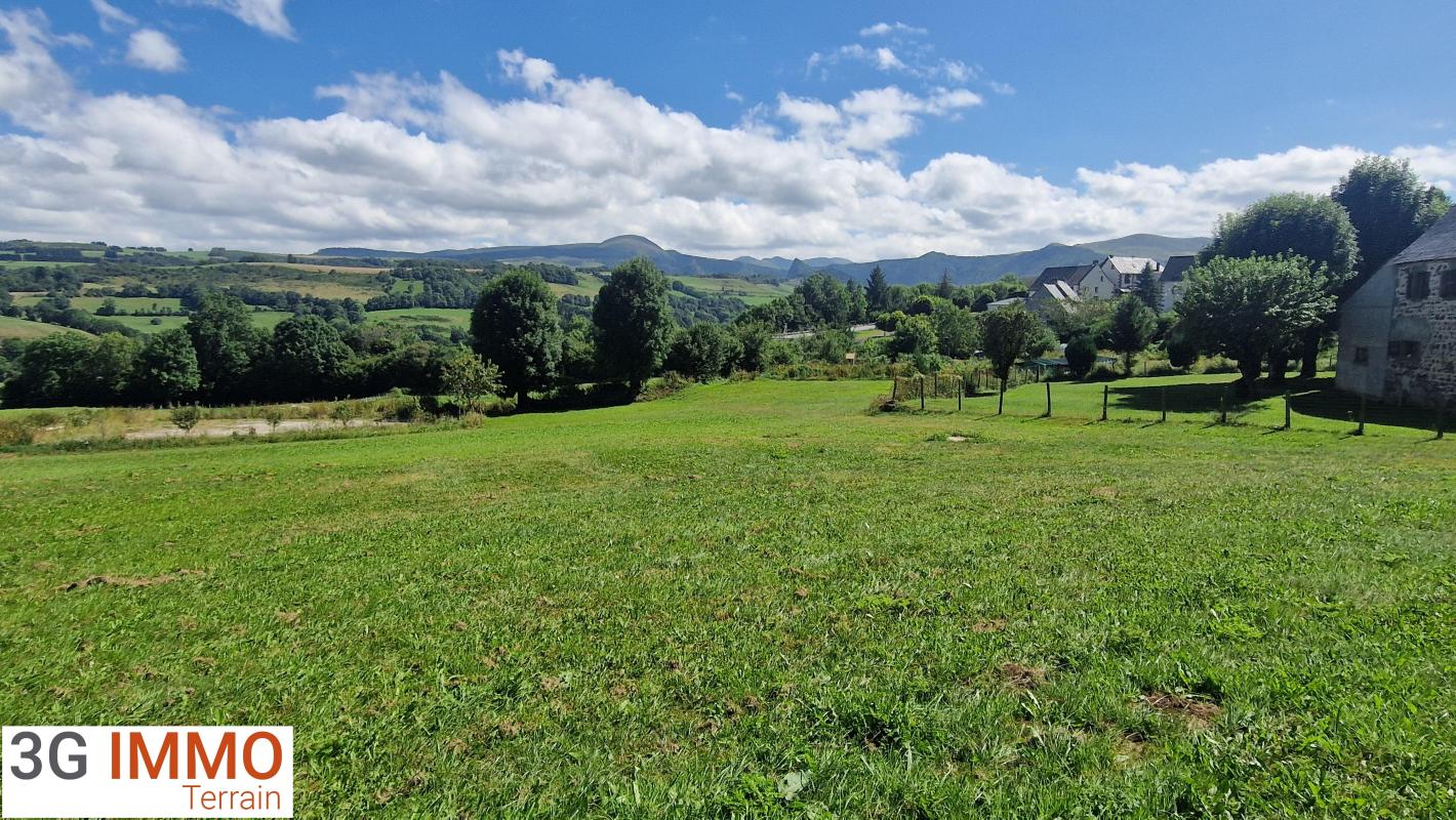 Terrain — Rochefort-Montagne