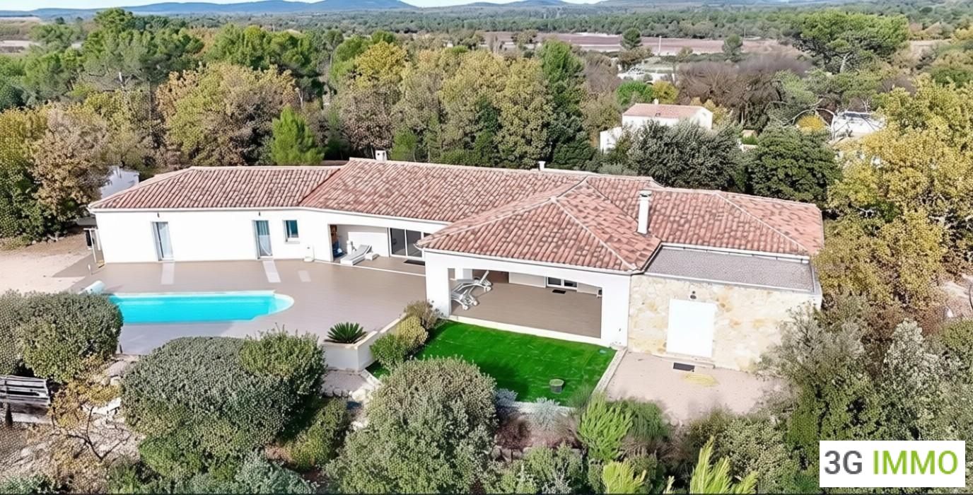 Maison et grand terrain 5 pièces