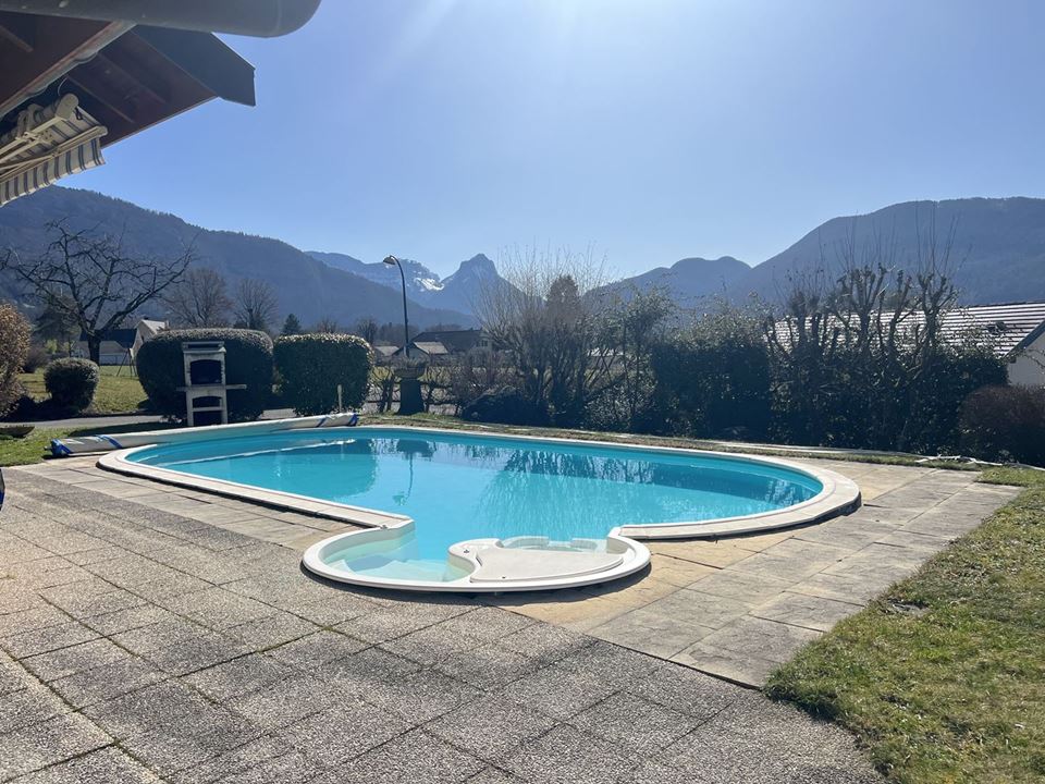 Maison - 219m ²