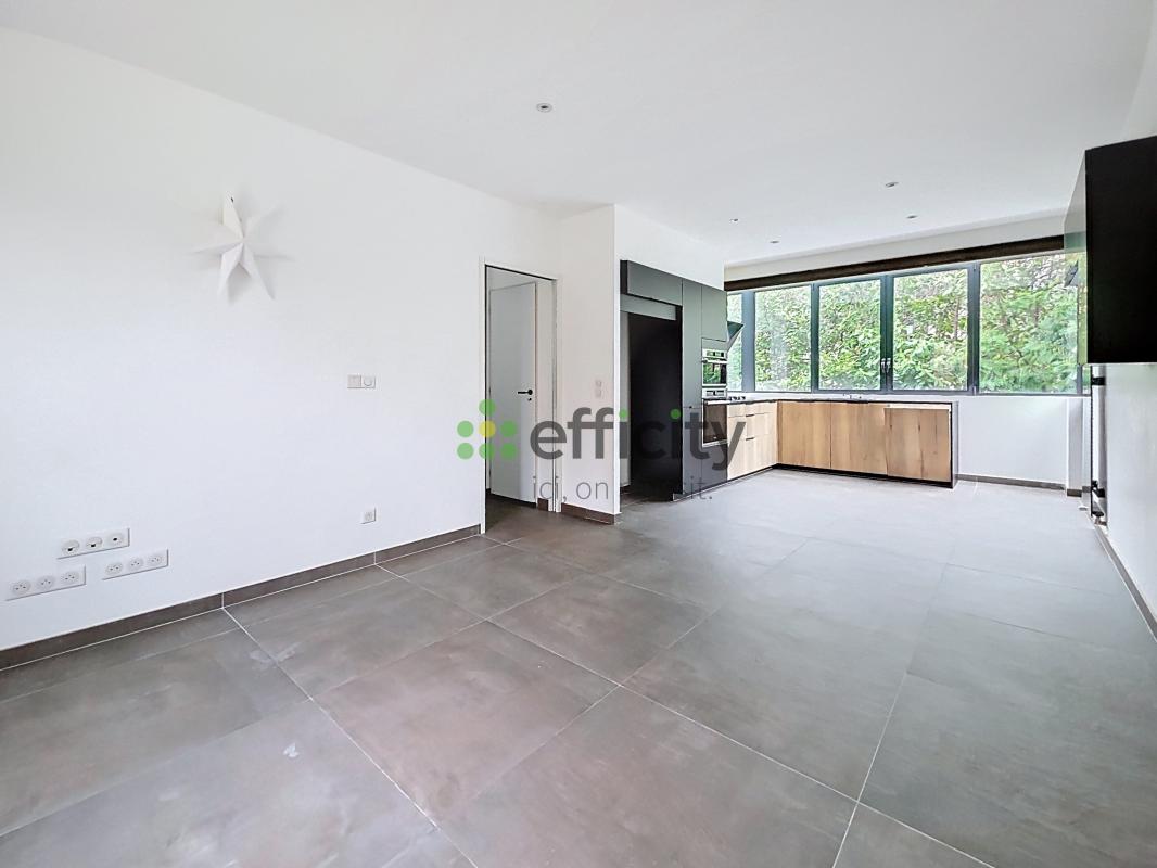 Maison 7 Pièce(s) Le Plessis-Trévise