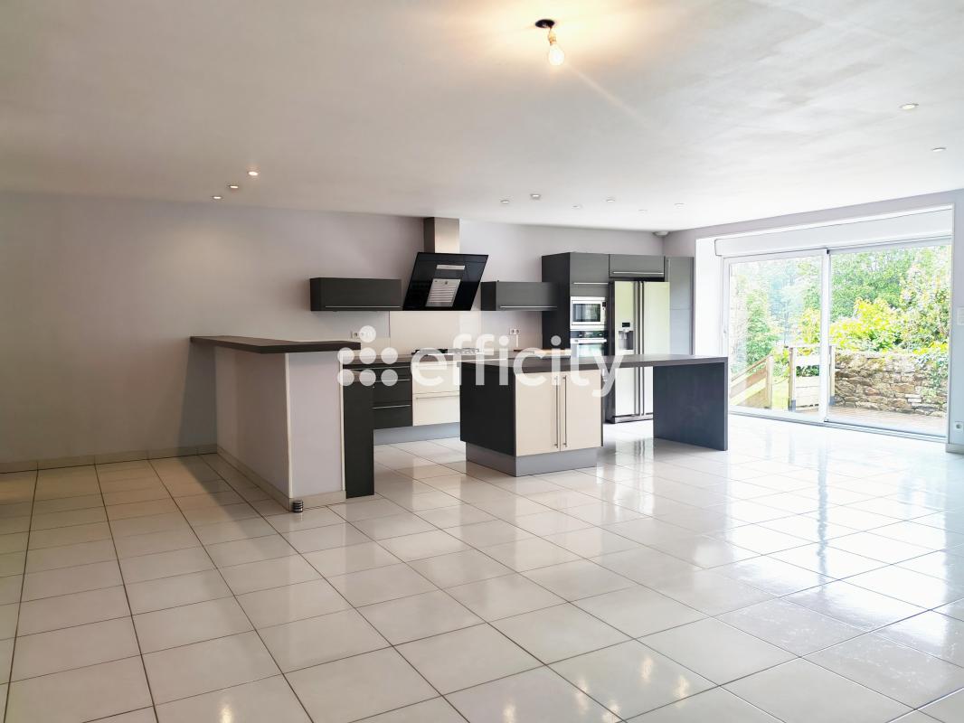 Maison 230m² — Rosporden
