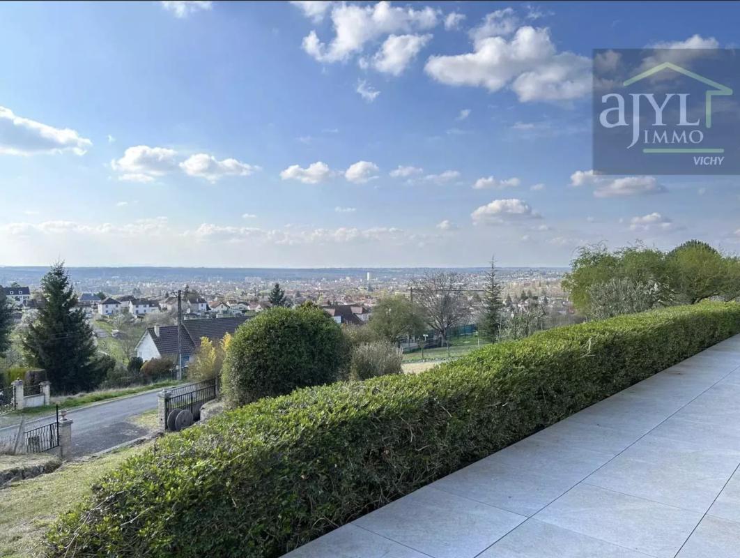 Maison 164m² — Le Vernet