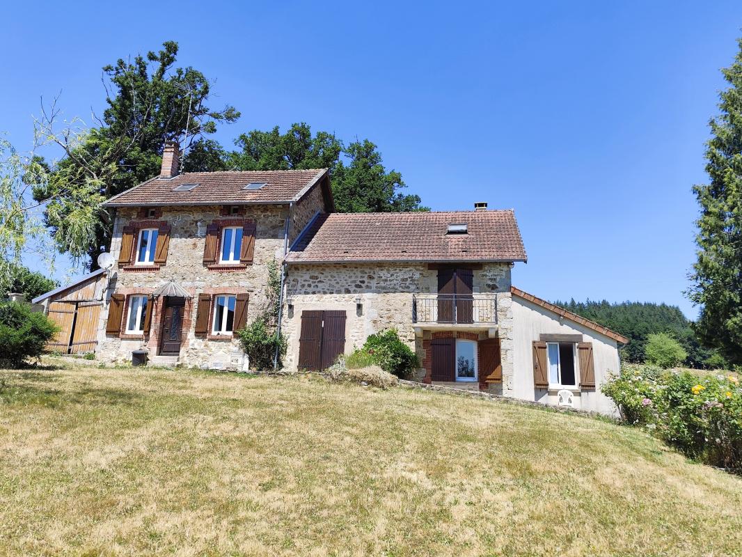 Maison 186m² — Saint-Amand-Jartoudeix