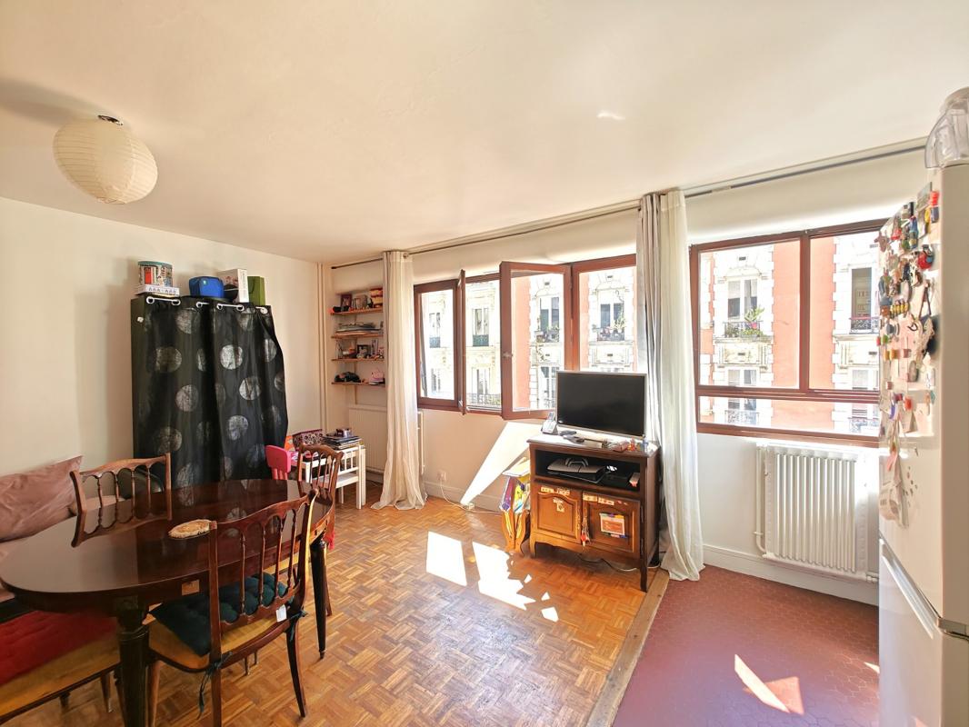 Appartement 2 Pièce(s) Paris 18eme Arrondissement