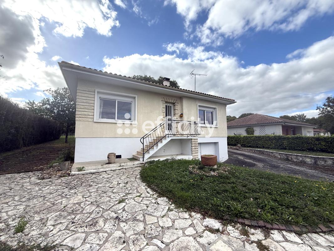 Maison 4 Pièce(s) Aigre - Photo 1