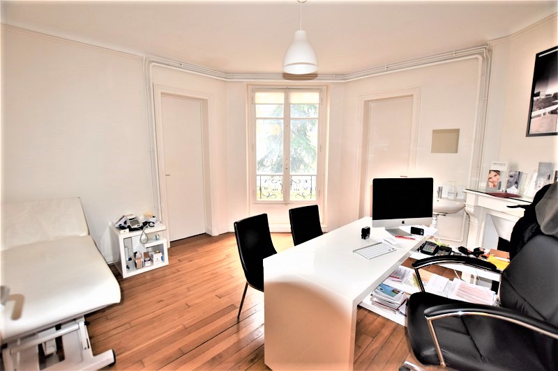 Bureaux 55 m² Paris 07