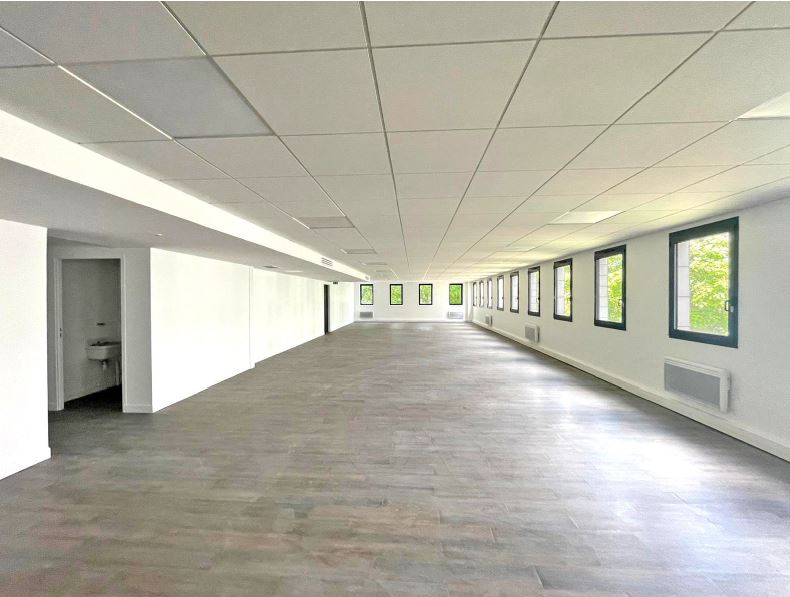 A louer bureaux de 176,4m² Nanterre