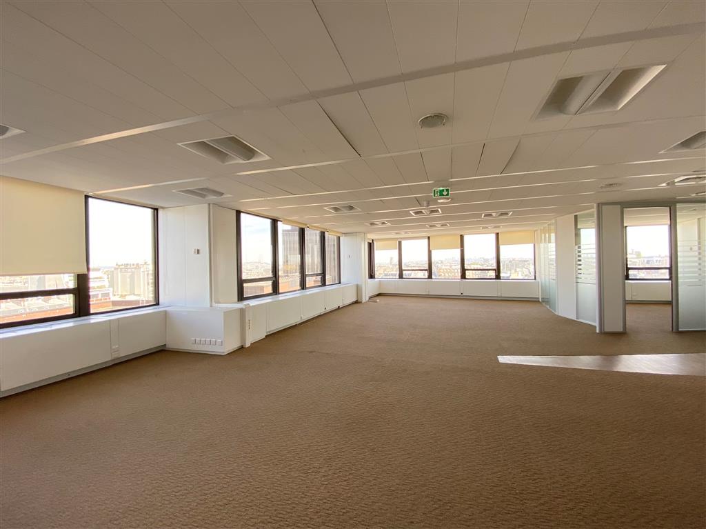 A louer bureaux dans la Tour Montparnasse