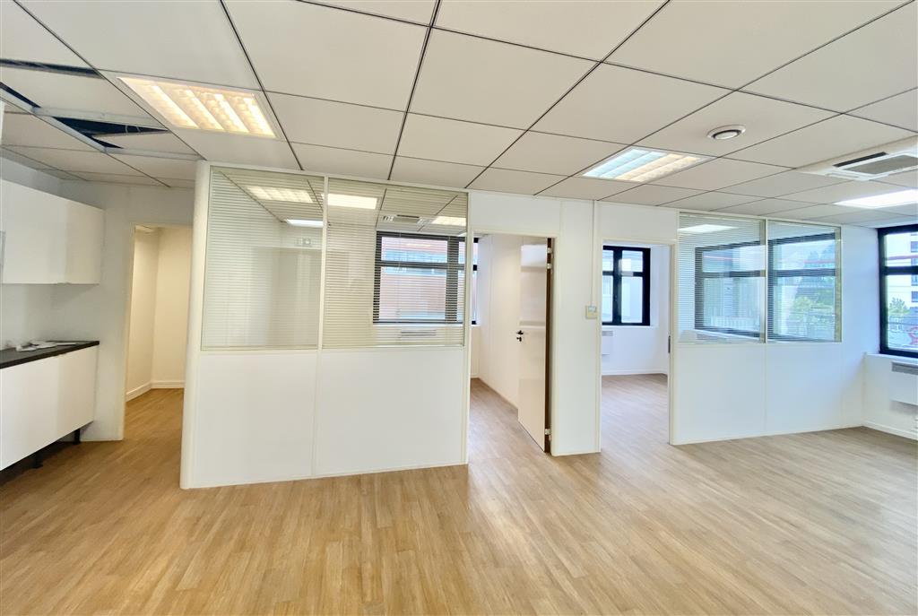 Bureaux rénové et lumineux !