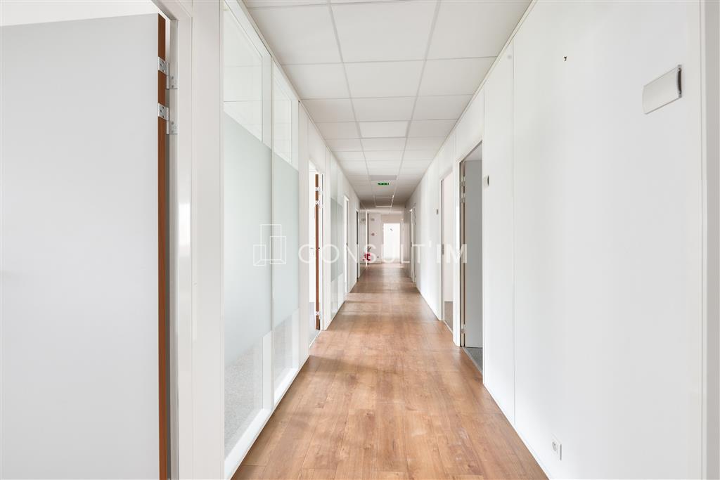 A vendre Bureaux 374 m² Suresnes