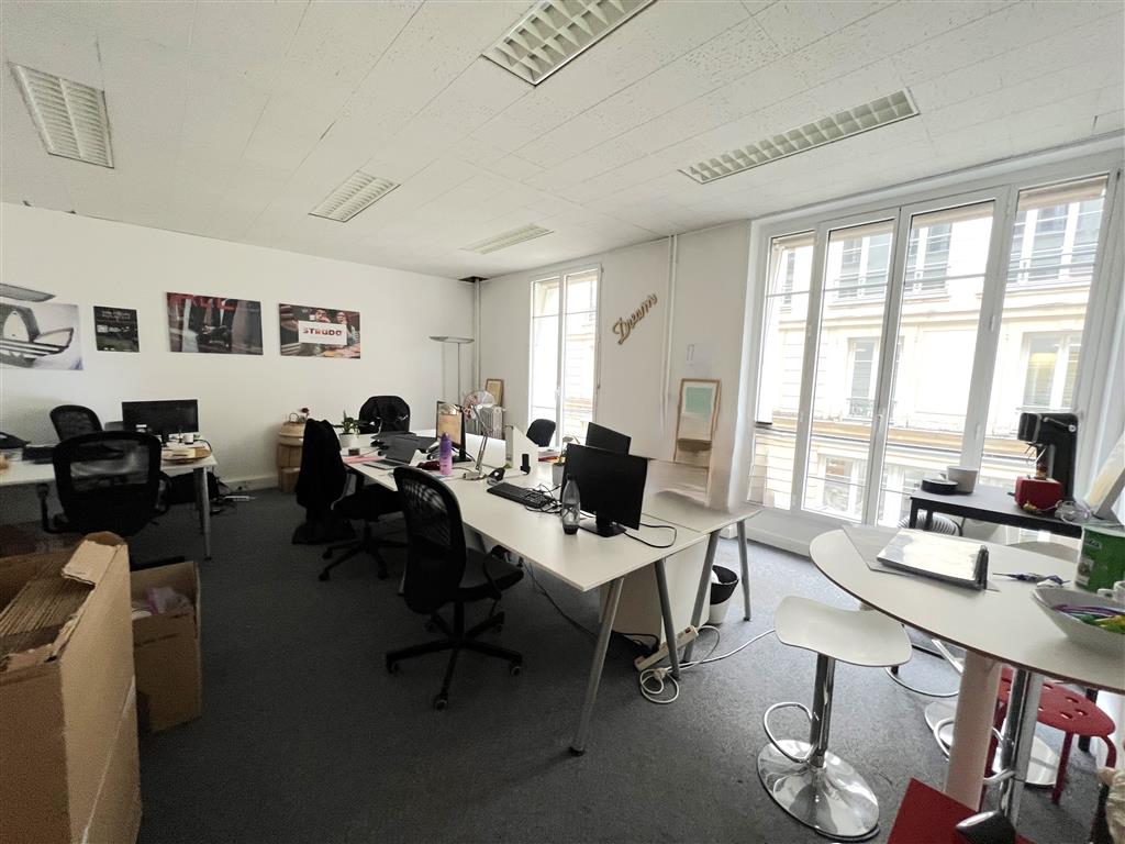 Bureaux 118 m² Paris 10