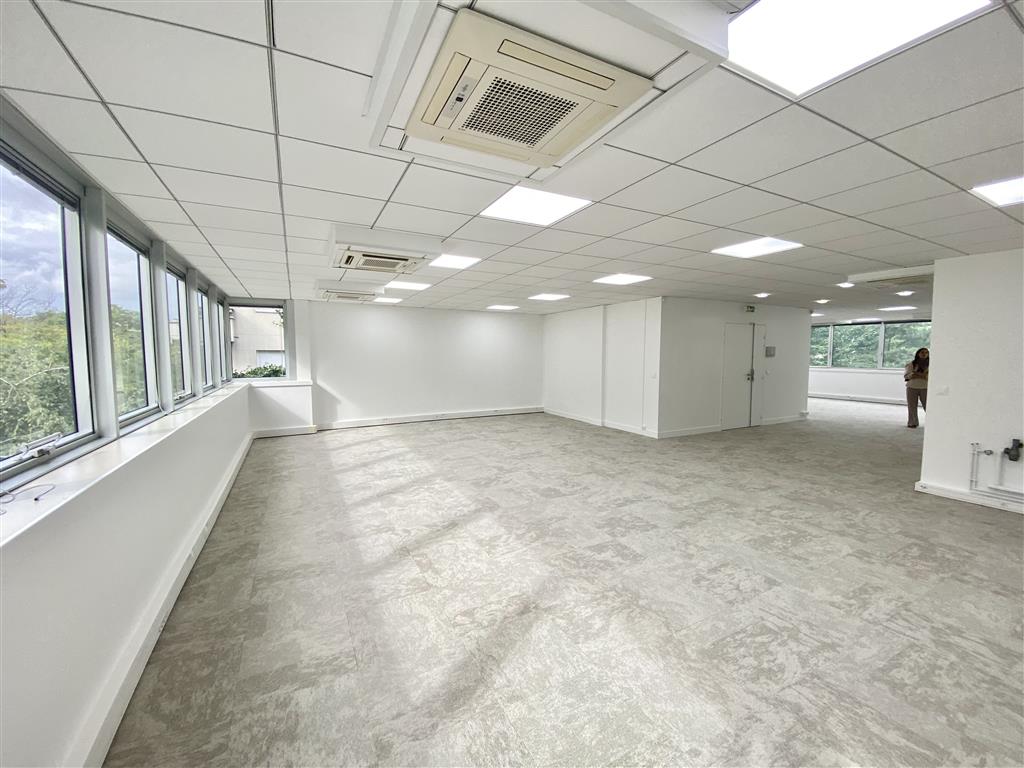 Bureaux 160 m² Courbevoie