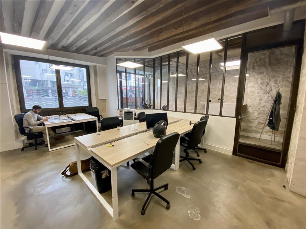 Bureaux atypiques à vendre dans un quartier dynamique