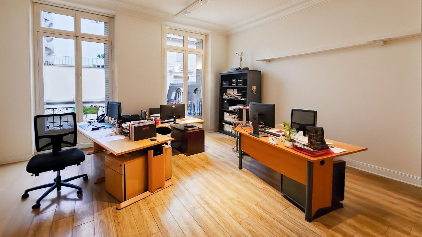 Au coeur du QCA, 186 m² de bureaux à louer