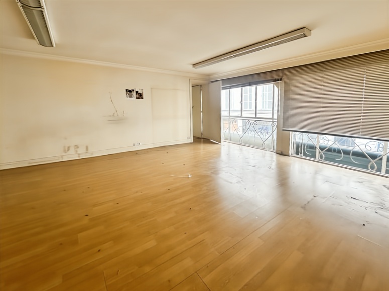 Locaux à louer proche République