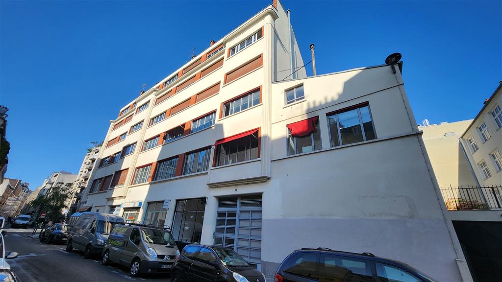 Bureaux modulables de 150 m² divisibles dès 120 m² à louer, Paris 11e