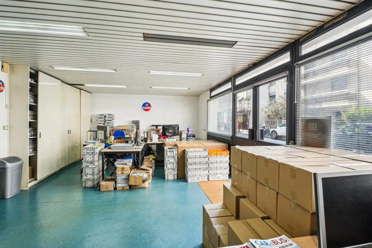 Bureaux avec accès direct sur rue
