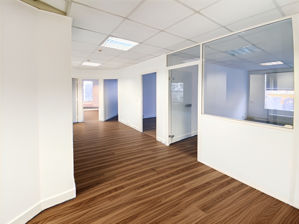 Triangle d'Or, bureaux en bon état