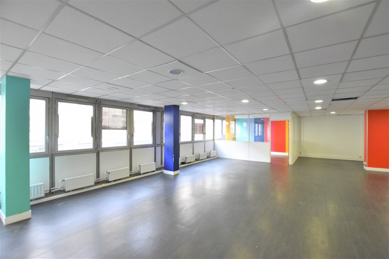 A proximité de la Place de la Bastille, à louer bureaux modulables