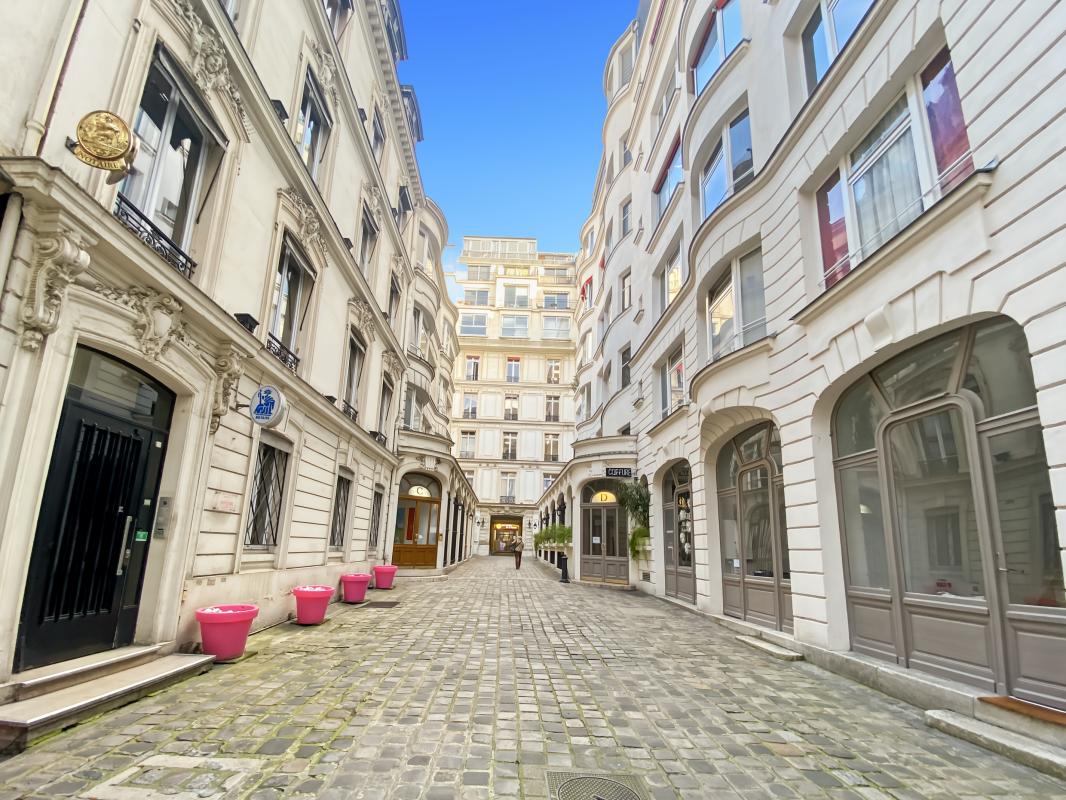 Bureau à louer - Paris 09 (75009) - 75 m² - 3 344 €/mois