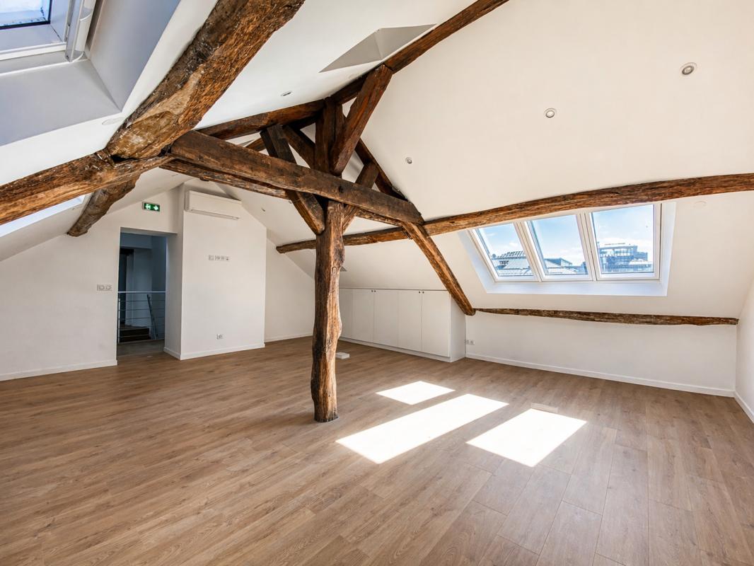 Bureau à louer - Paris 02 (75002) - 85 m² - 4 583 €/mois