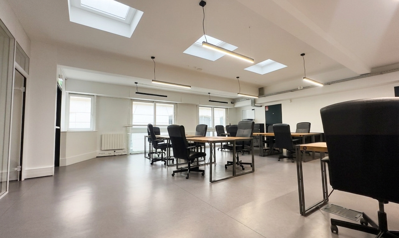 Bureau à louer - Paris 10 (75010) - 113 m² - 6 686 €/mois